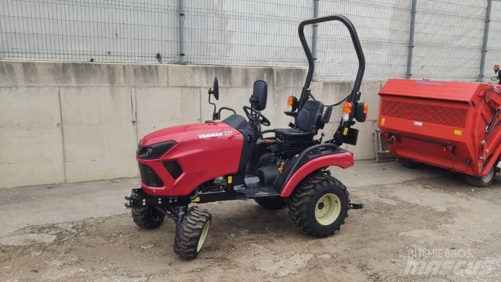 Yanmar SA221-R Traktory