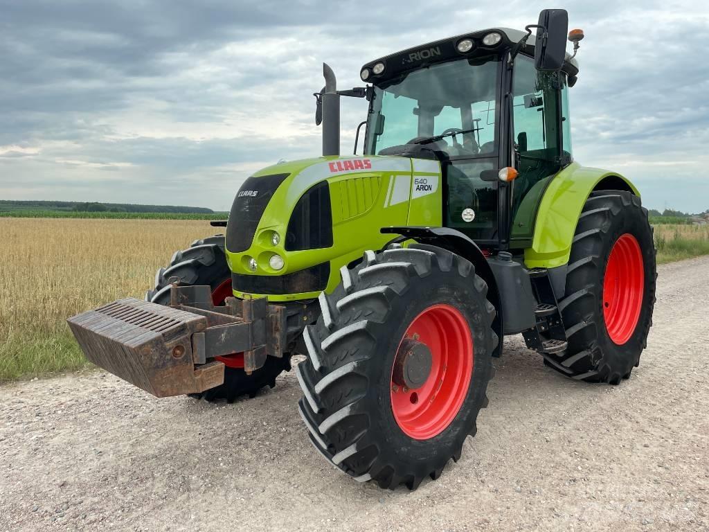 CLAAS Arion 640 Traktory