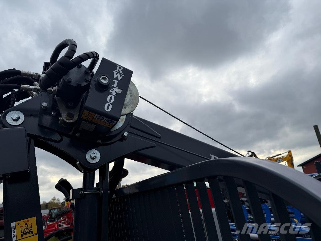 Farma T9 DS 6,7 kran Lesnícke prívesy