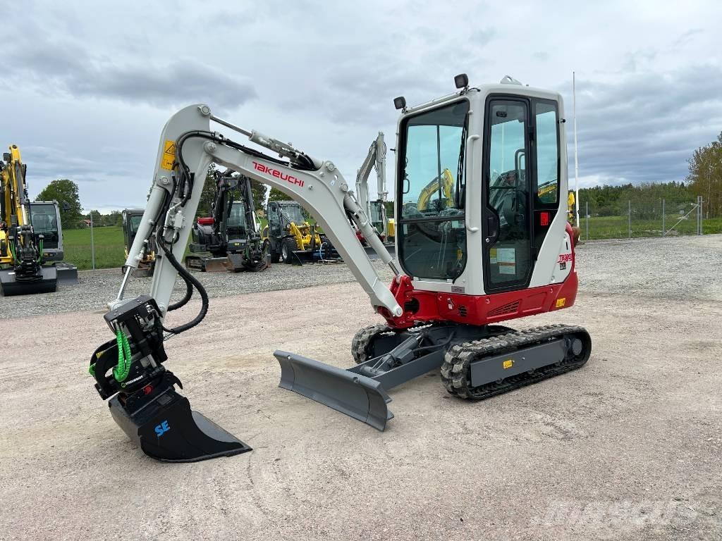 Takeuchi TB320 Mini rýpadlá < 7t