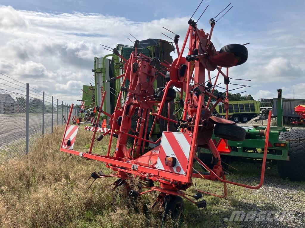 Kuhn GF 8702 Obracače a zhrabovače sena