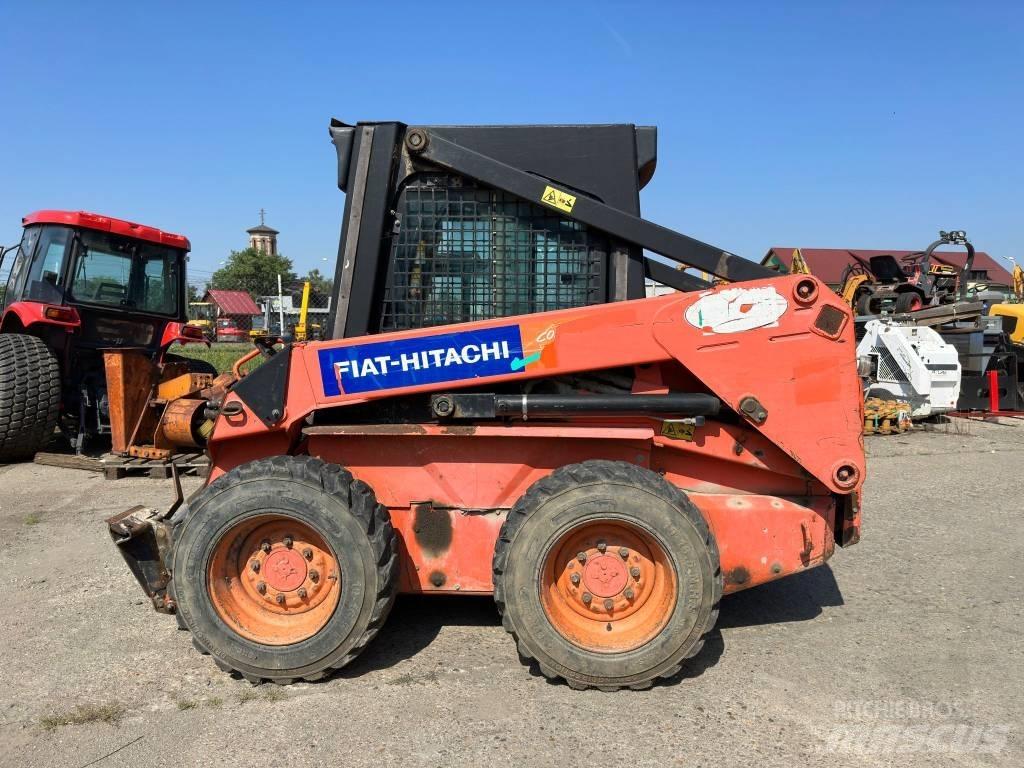 Fiat-Hitachi SL55B Šmykom riadené nakladače