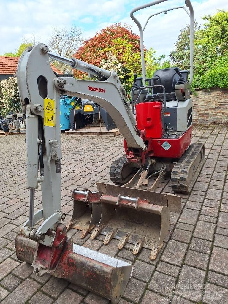 Takeuchi TB 210 R Mini rýpadlá < 7t