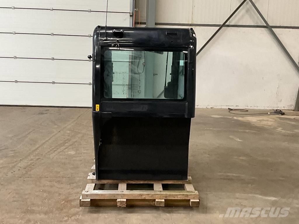 Kubota KX 080-4 A 2 Kabíny a interiér