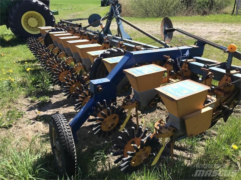 Kleine Uni Corn 3 Mechanické sejačky