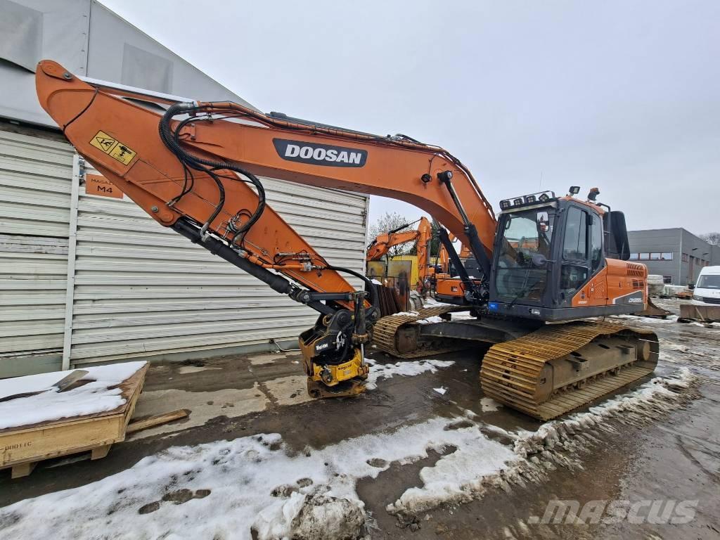 Doosan DX 255 LC-5 Pásové rýpadlá