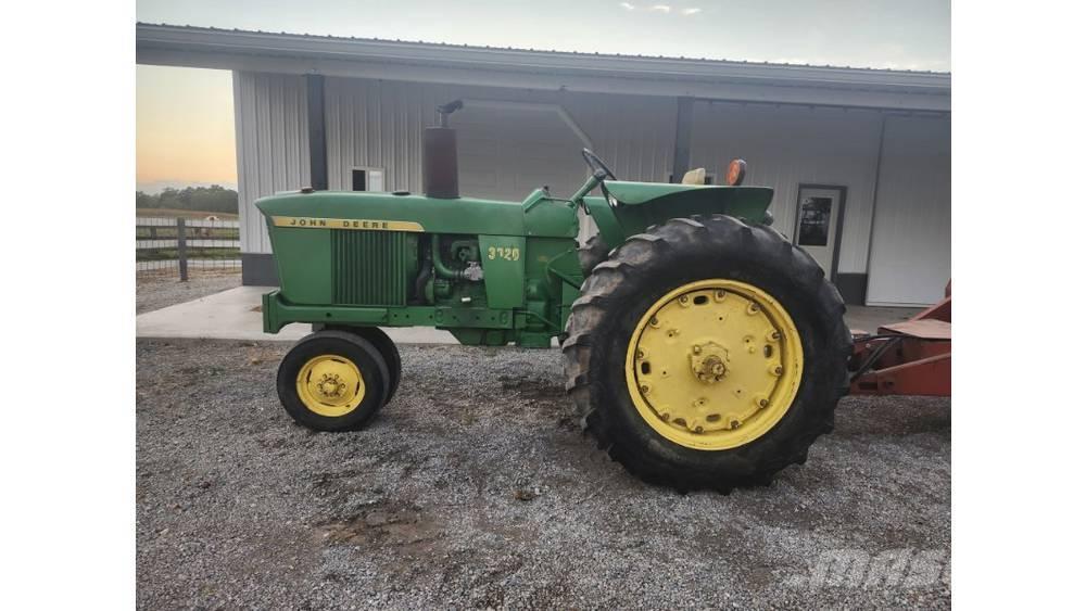 John Deere 3020 Traktory