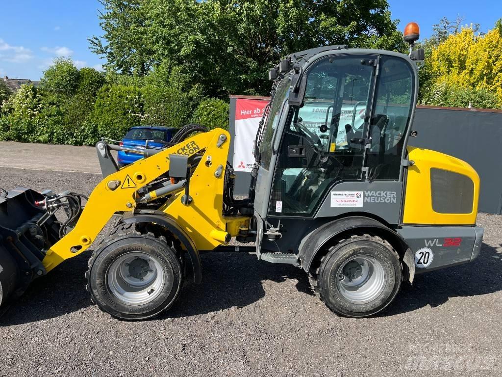 Wacker Neuson WL 32 Kolesové nakladače