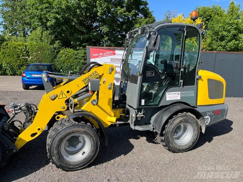 Wacker Neuson WL 32 Kolesové nakladače