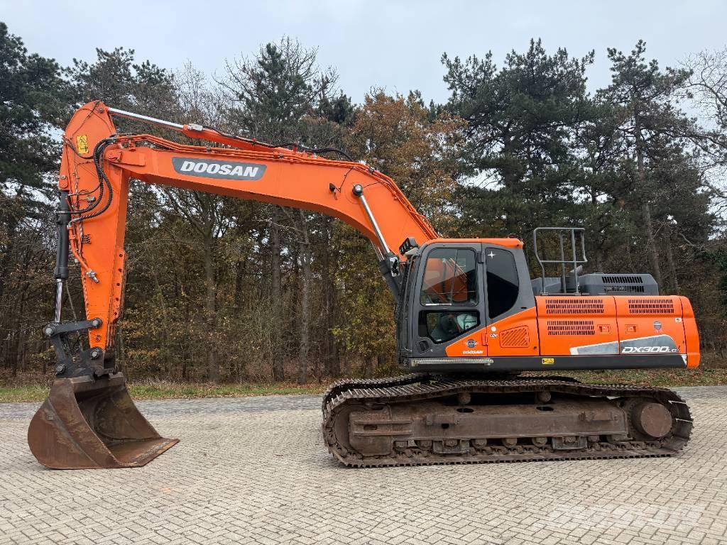Doosan DX 300 LC Pásové rýpadlá