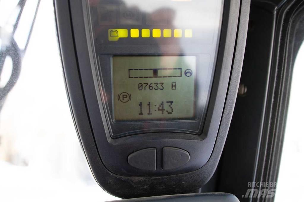 Linde E 25 Akumulátorové vozíky
