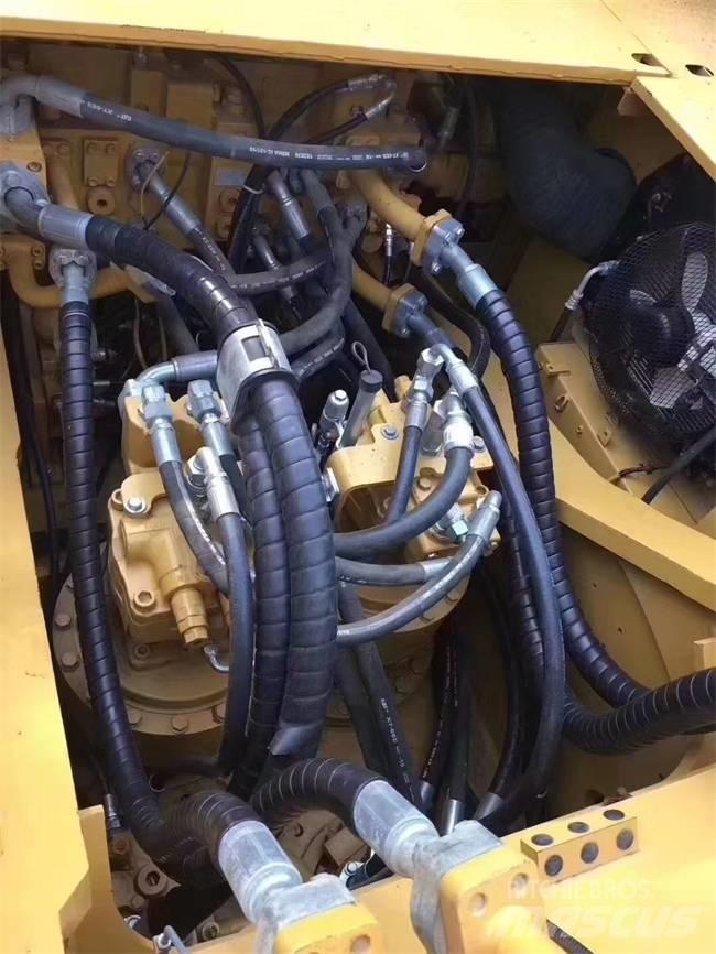 CAT 345 D L Pásové rýpadlá