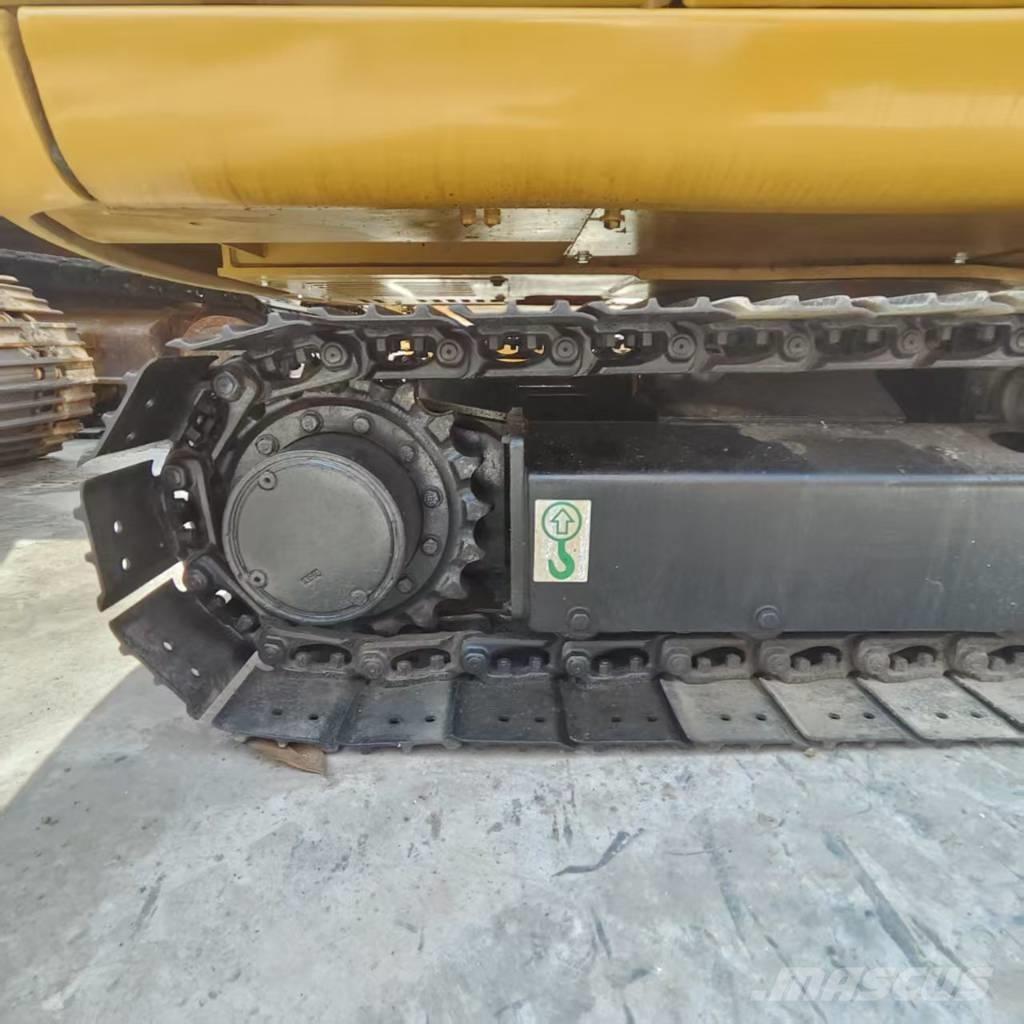 CAT 305.5 Pásové rýpadlá