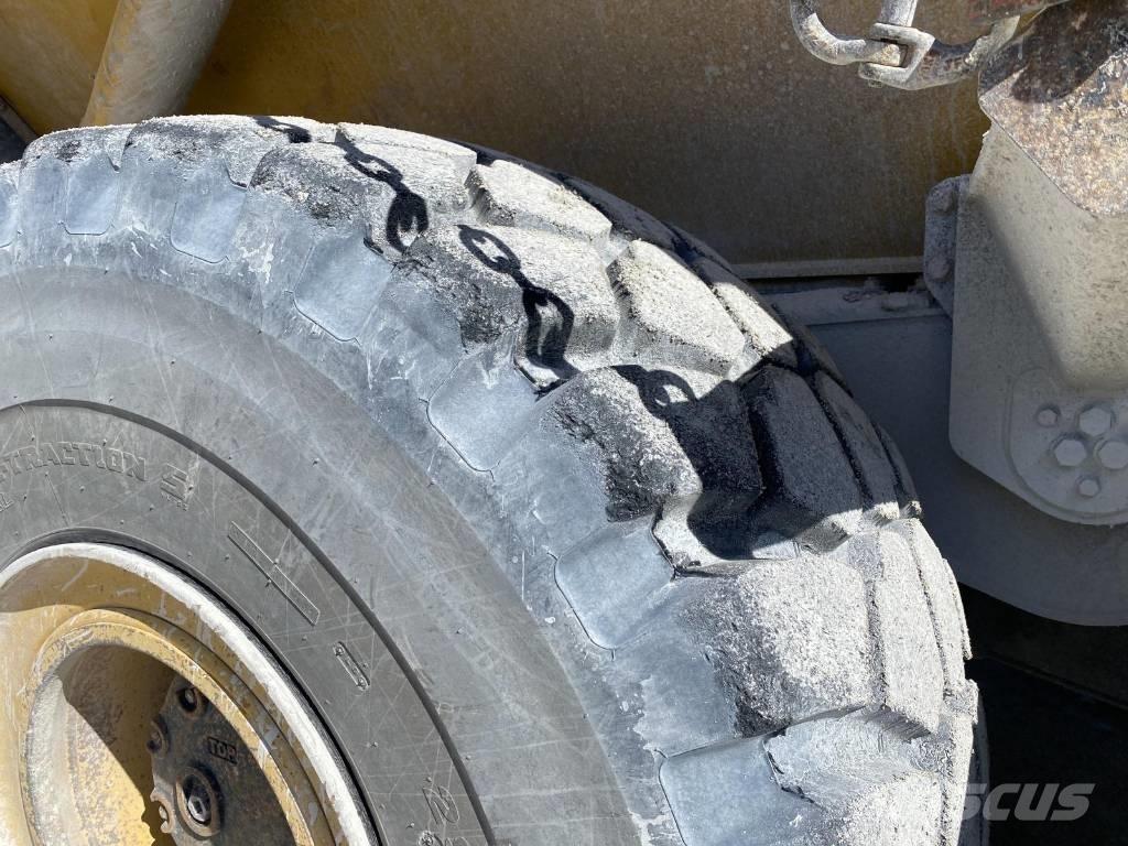 Komatsu HM 400 Kĺbové nákladné autá