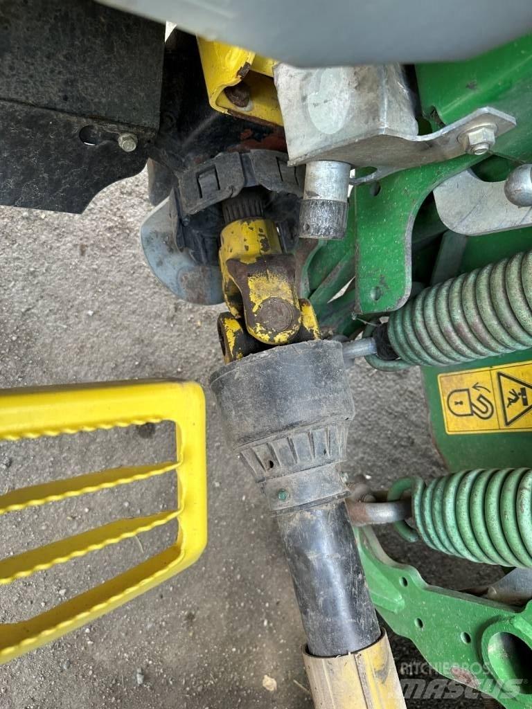 John Deere 8600 Samochodné kosačky