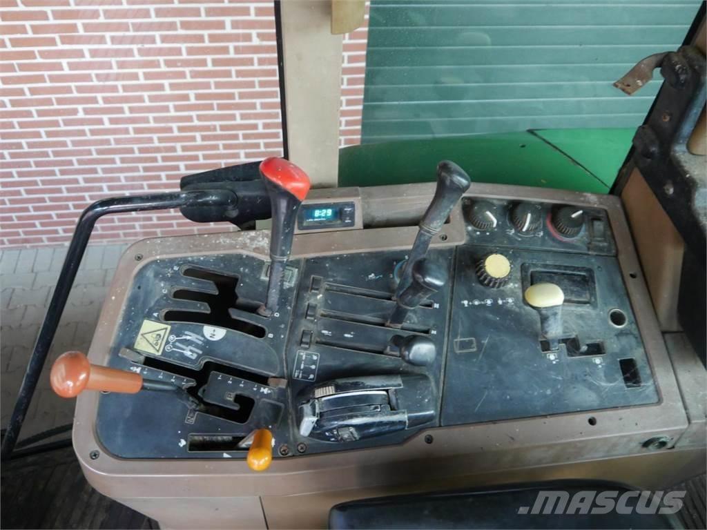 John Deere 7800 Traktory