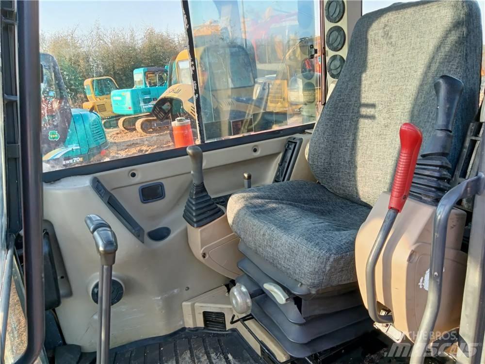 Doosan DH60-7 Pásové rýpadlá