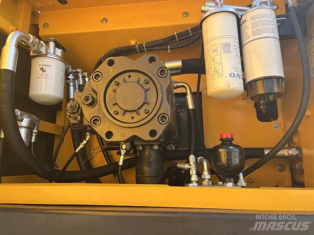 Volvo EC360DL Pásové rýpadlá