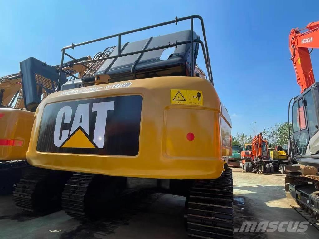 CAT 330D2 Pásové rýpadlá