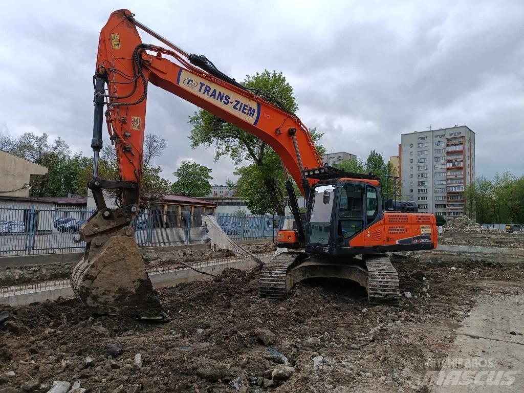 Doosan DX 300 LC-5 Pásové rýpadlá