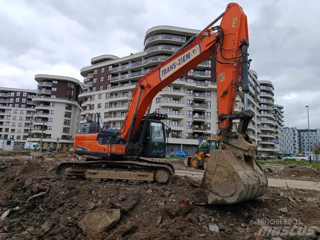 Doosan DX 300 LC-5 Pásové rýpadlá