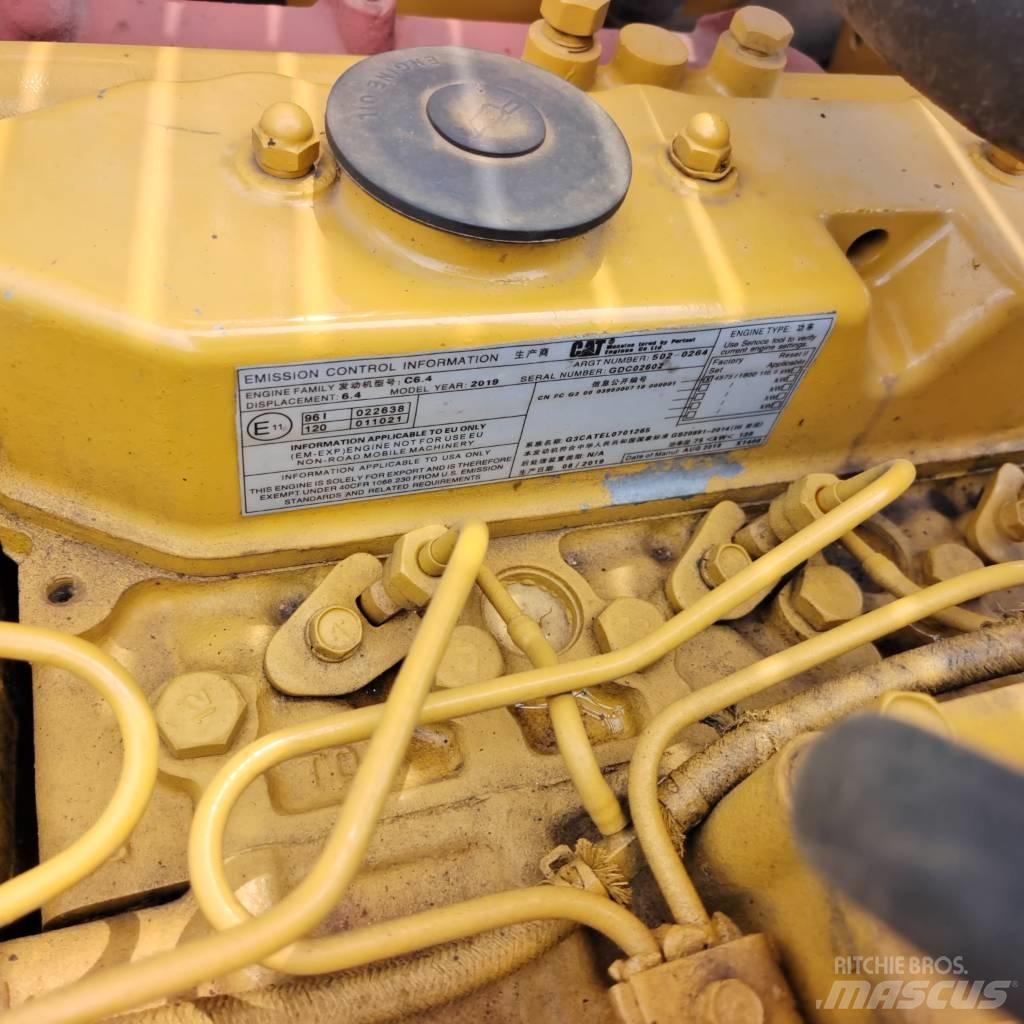 CAT 320CL Pásové rýpadlá
