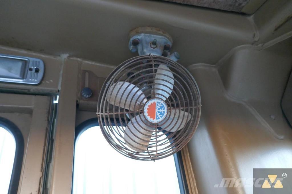 CAT 130G Ex-army Grejdery