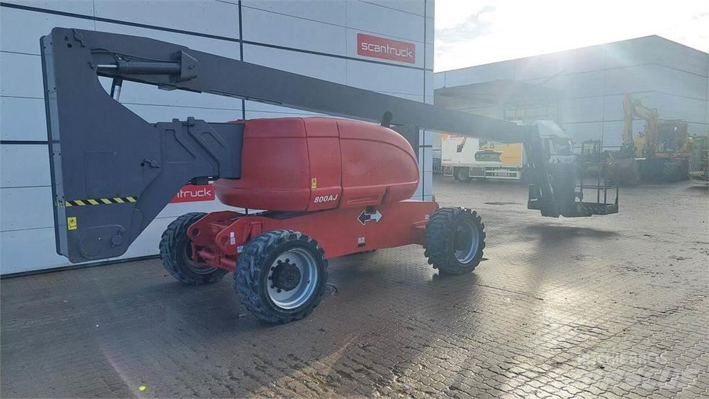 JLG 800AJ Kĺbové plošiny