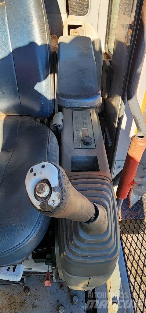 Hitachi ZX 225 USR Pásové rýpadlá