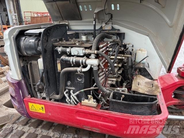 Takeuchi TB 260 Mini rýpadlá < 7t