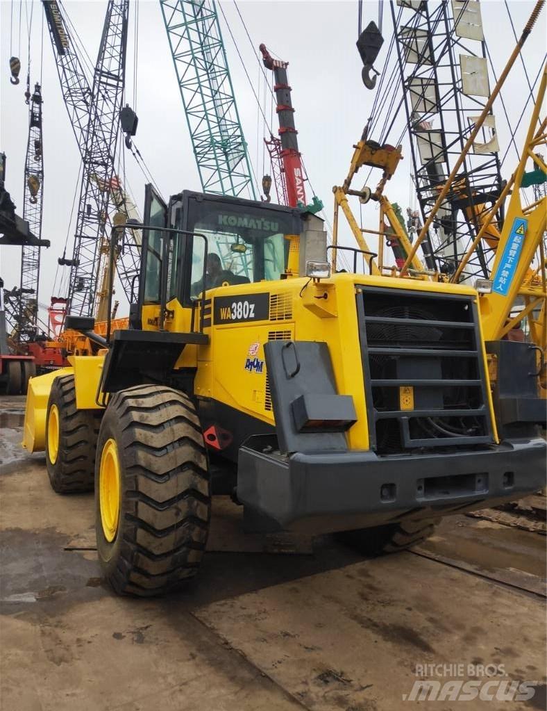 Komatsu WA 380 Kolesové nakladače