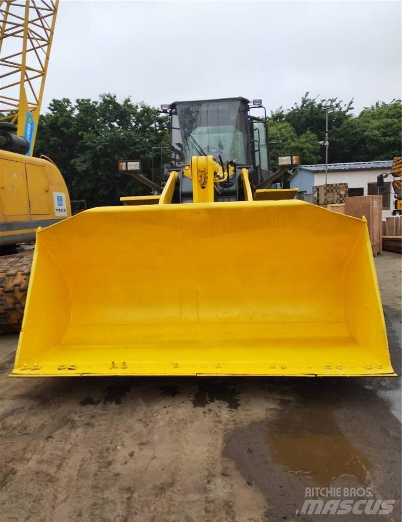 Komatsu WA 380 Kolesové nakladače