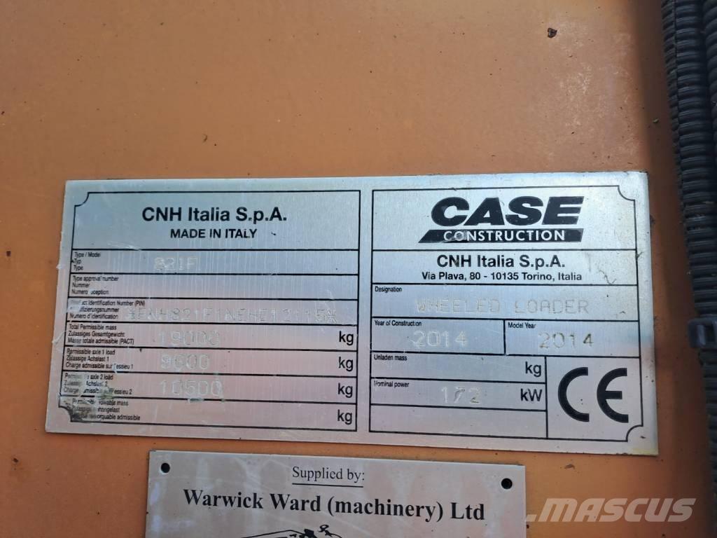 CASE 821 FXR Kolesové nakladače