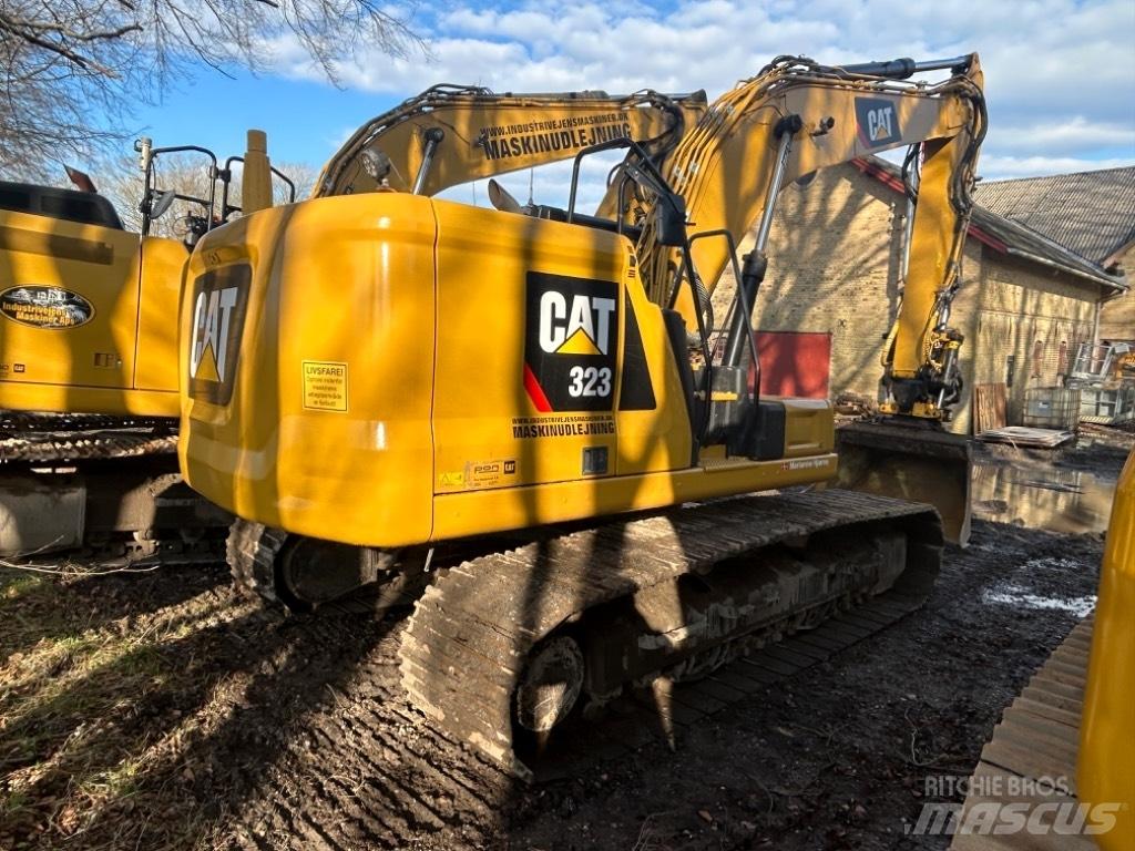 CAT 323 Nextgen Pásové rýpadlá