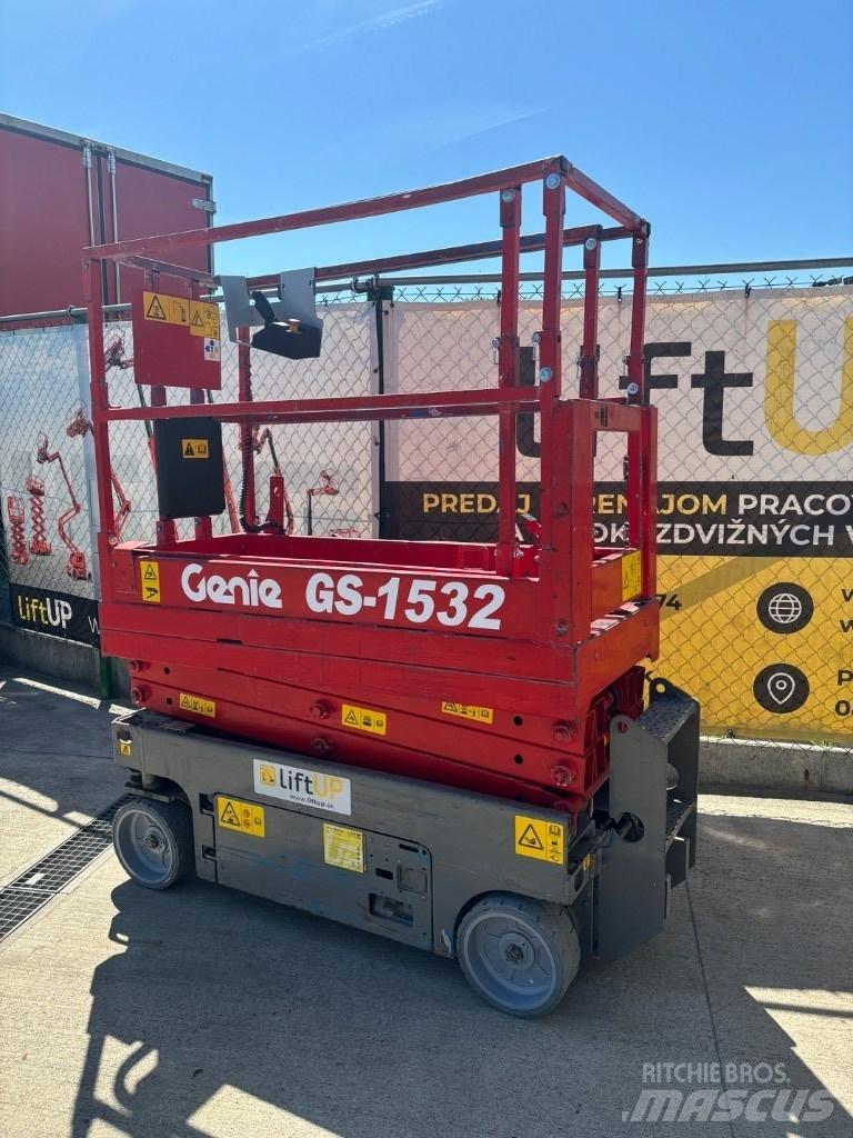 Genie GS 1532 Nožnicové zdvíhacie plošiny