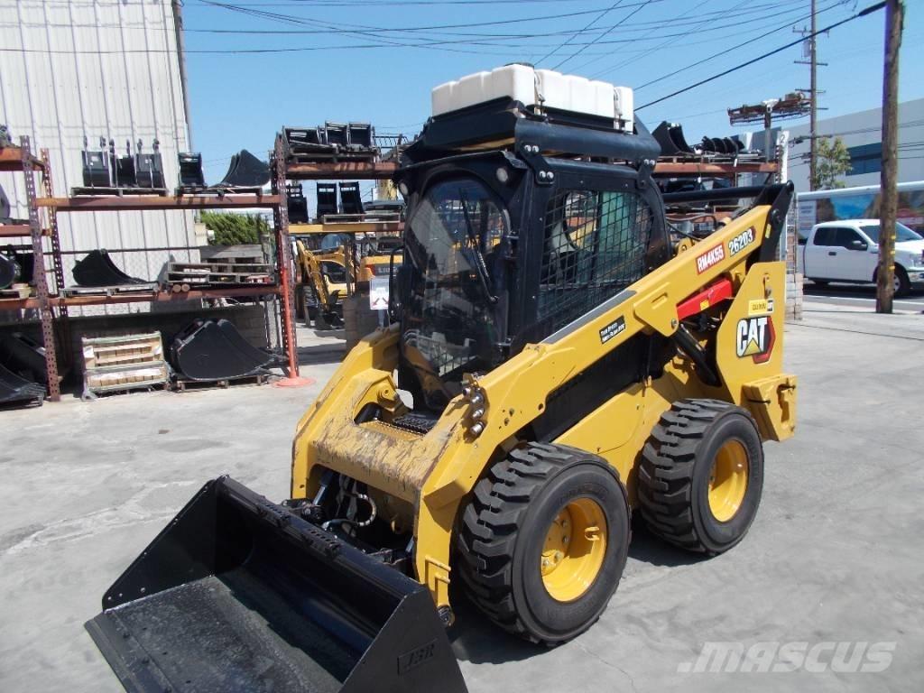 CAT 262D3 Šmykom riadené nakladače