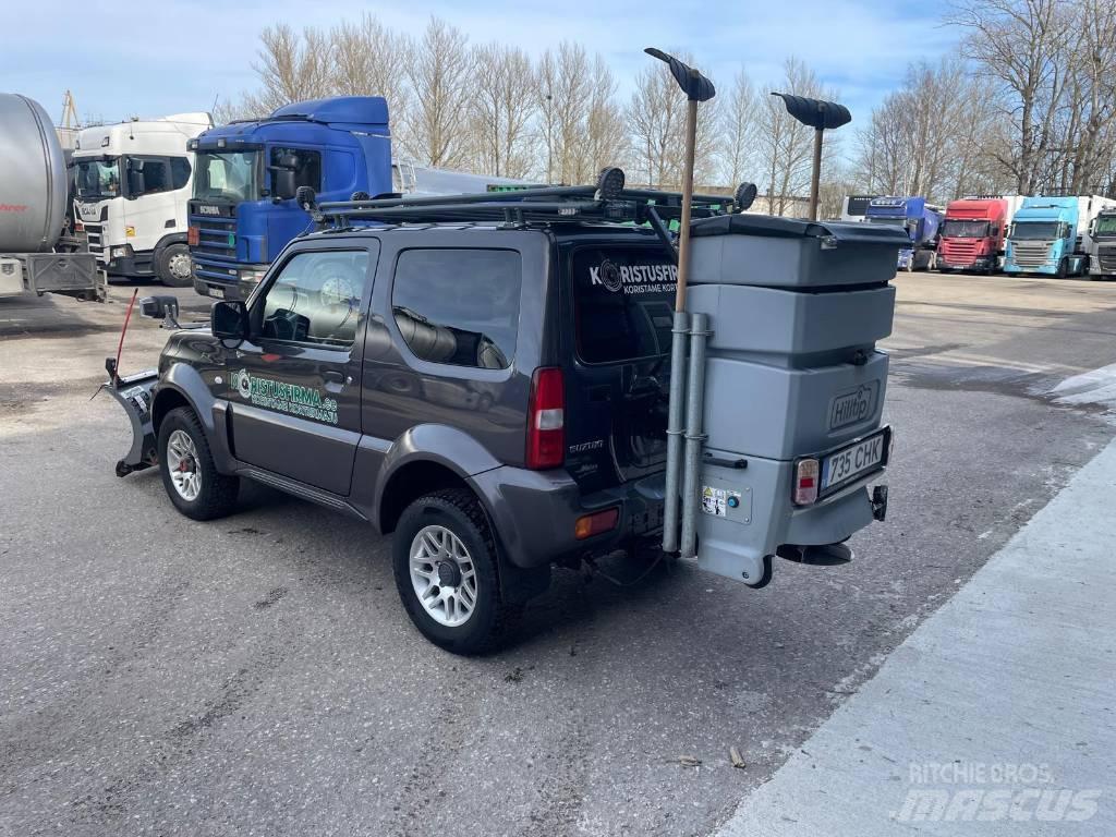 Suzuki Jimny Automobily