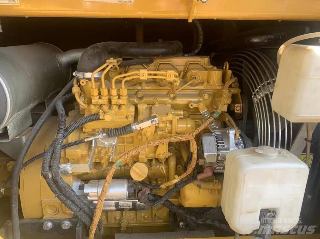 CAT 307E Pásové rýpadlá