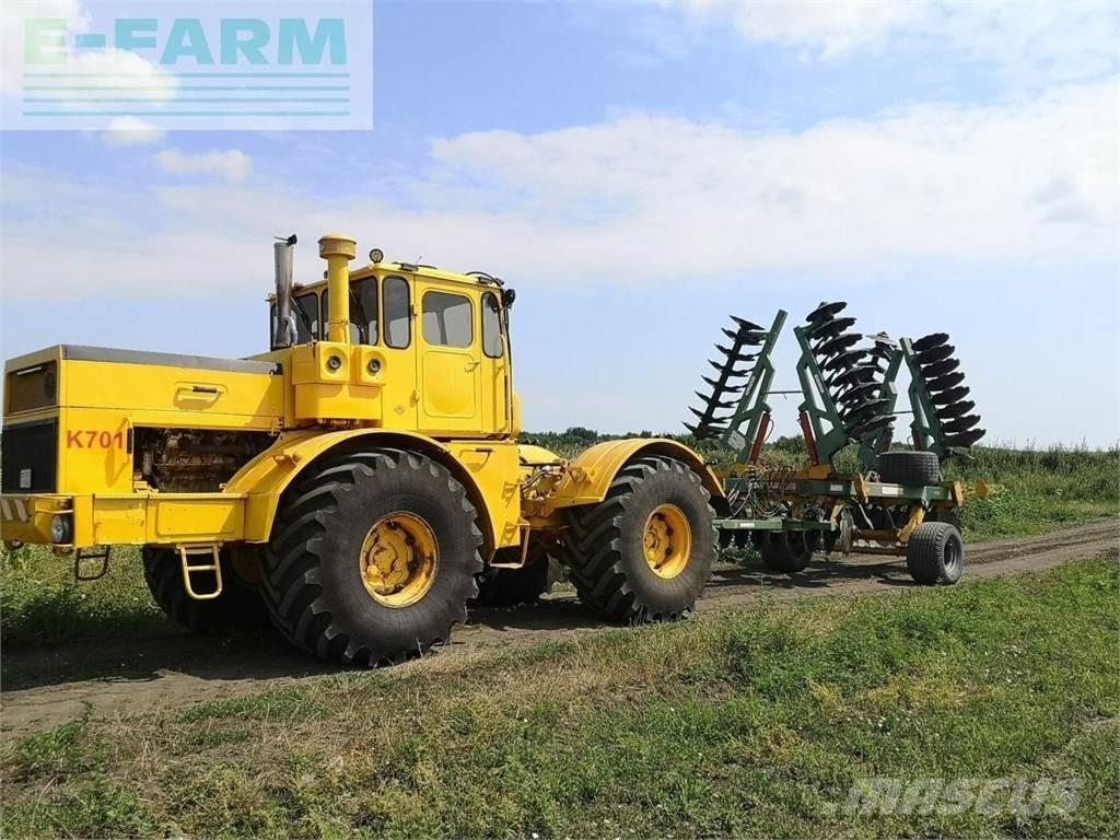 Kirovets K701P Traktory