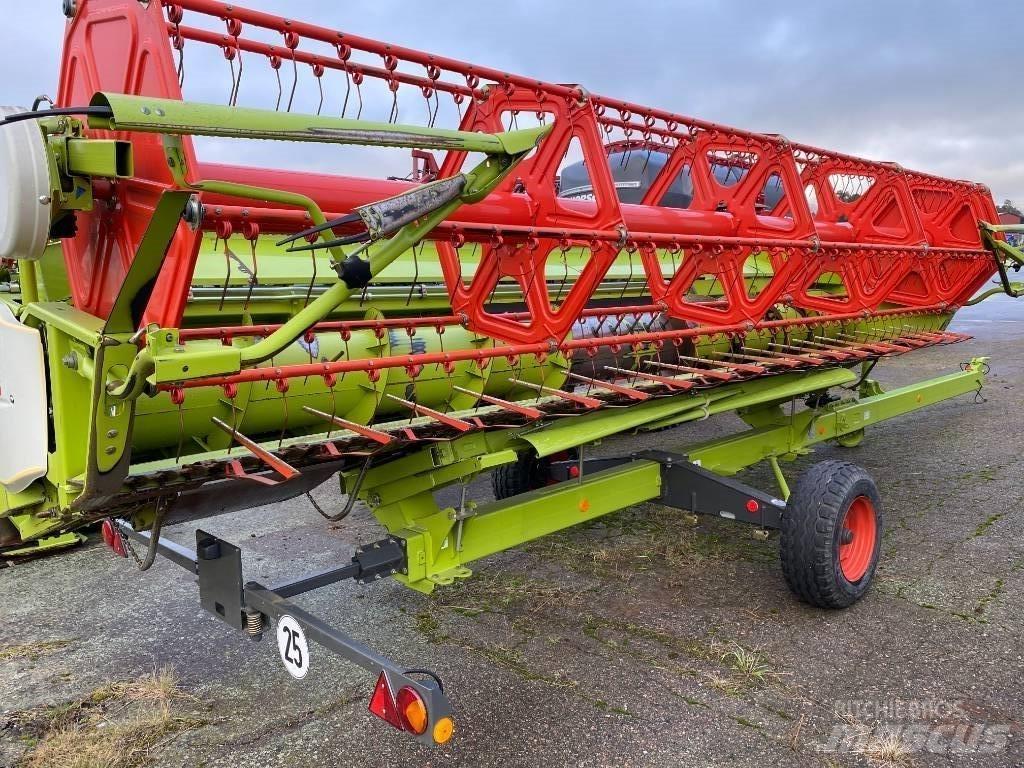 CLAAS Tucano 430 Kombinované zberacie stroje