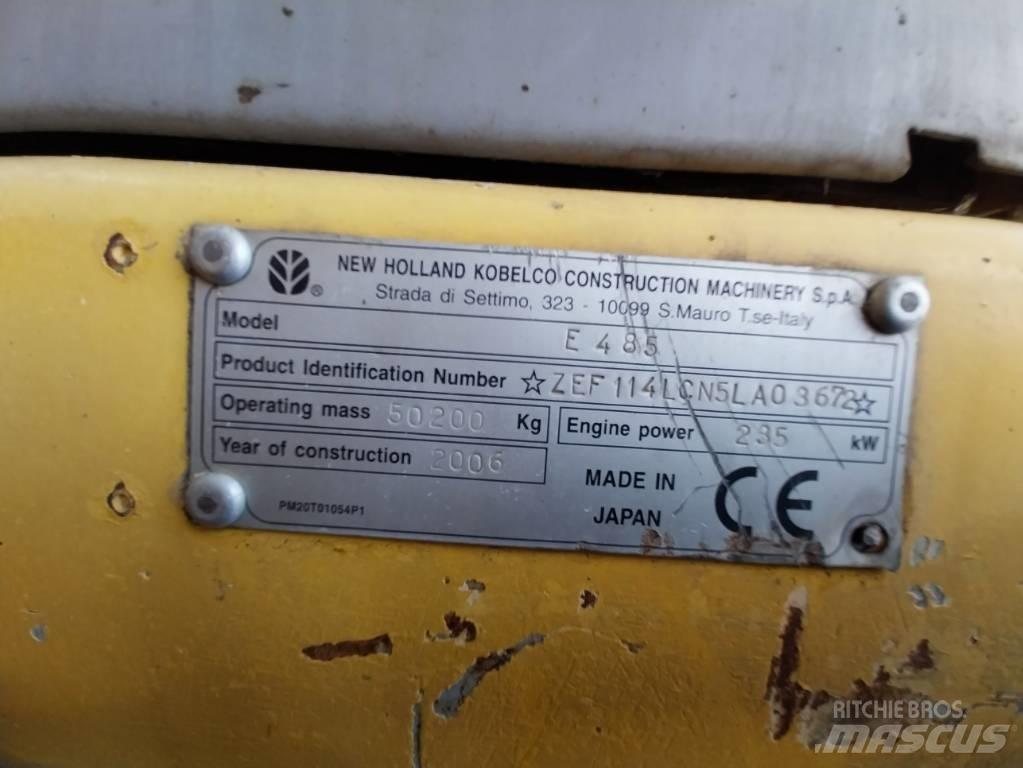 New Holland E 485 Pásové rýpadlá