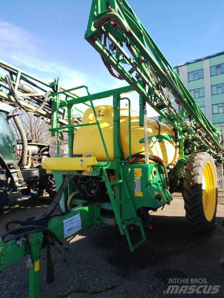 John Deere 732 Ťahané postrekovače