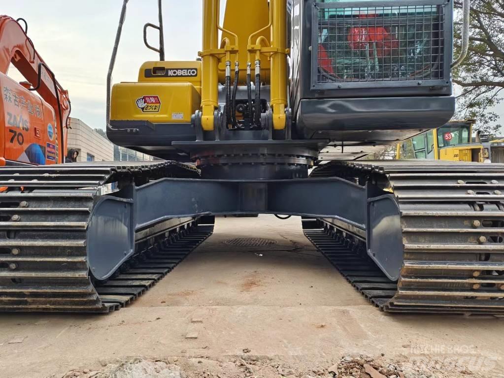 Kobelco SK200D Pásové rýpadlá