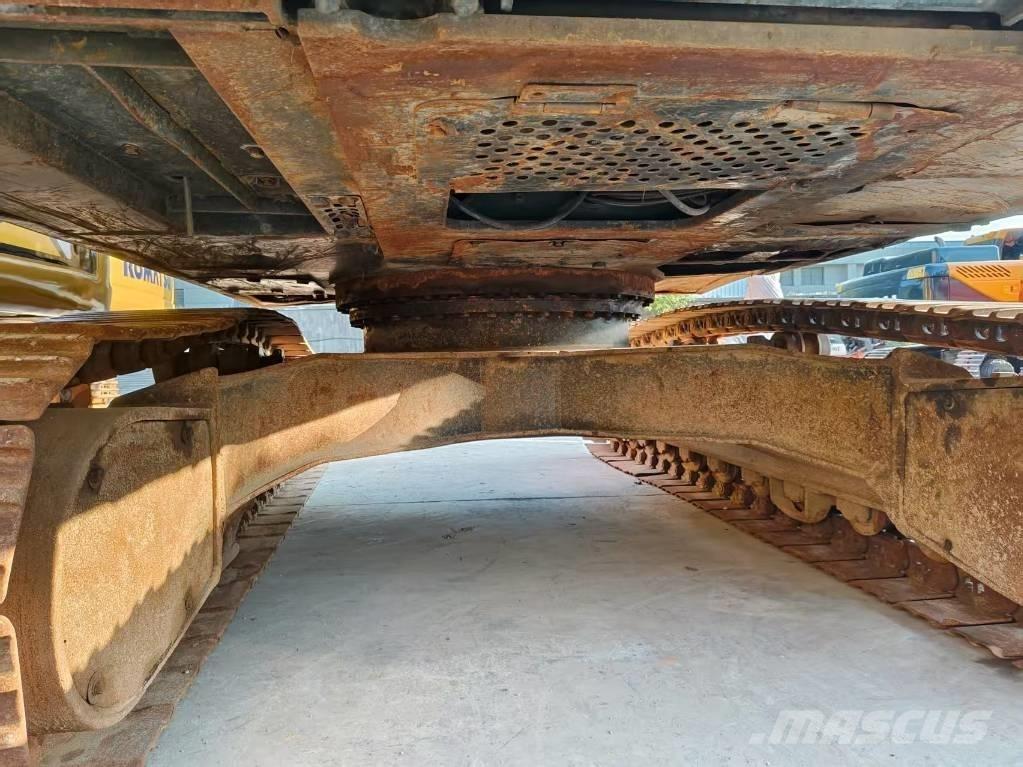 Hyundai R300LC-9S Pásové rýpadlá
