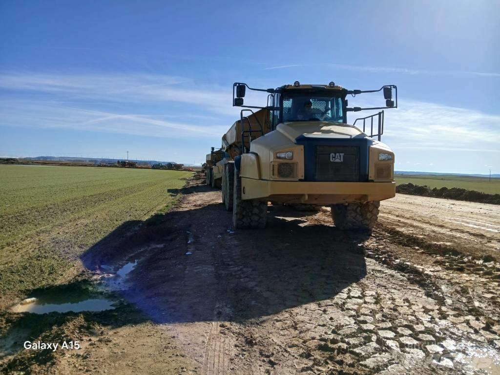 CAT 745 Kĺbové nákladné autá
