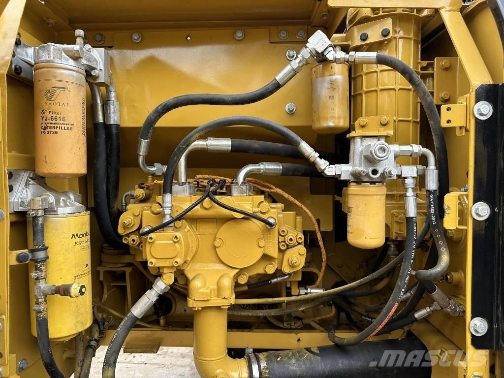 CAT 320D Pásové rýpadlá