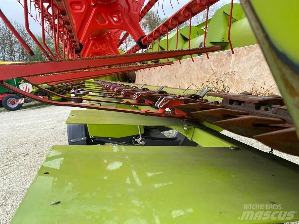 CLAAS 6700TT 4WD Kombinované zberacie stroje
