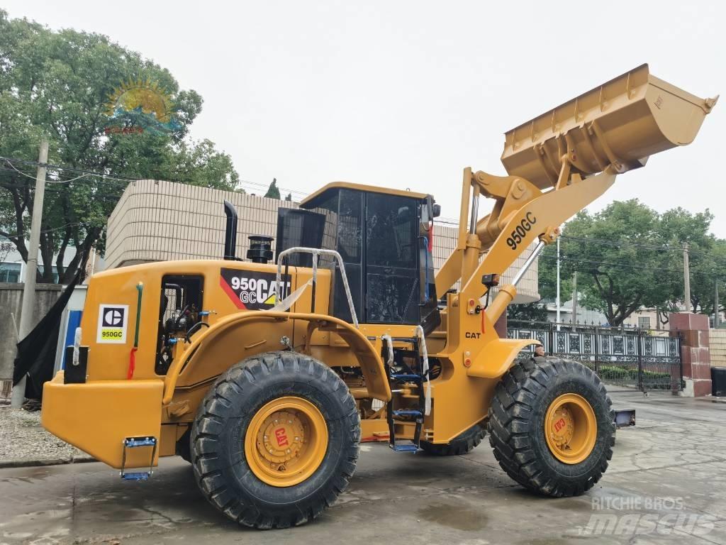 CAT 950 GC Kolesové nakladače