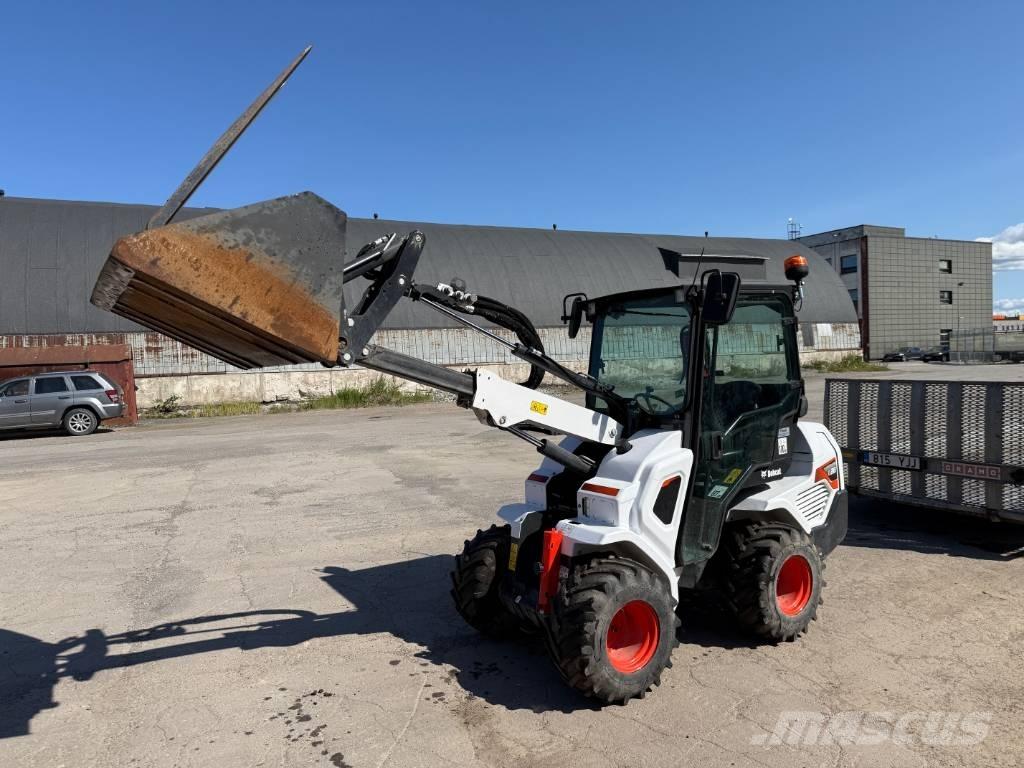 Bobcat L 28 Teleskopické manipulátory