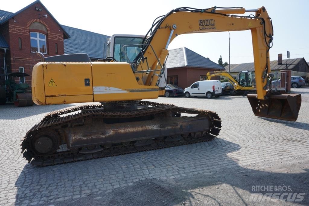 Liebherr R 900 C Pásové rýpadlá